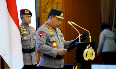 Kapolri-Pimpin-Upacara-Kenaikan-Pangkat-untuk-10.548-Perwira-Polri