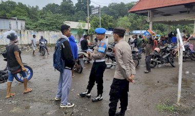 Polsek-Alor-Timur-Laut-Gelar-Patroli-Dialogis-dan-Pengamanan-di-Pasar-Rakyat-Nailang