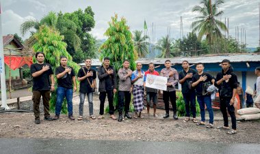 Personil-Polres-Alor-Leting-4347-Salurkan-Bantuan-untuk-Tempat-Ibadah-dalam-Rangka-6-Tahun-Pengabdian