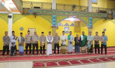 Safari-Ramadhan-Polres-Alor-di-Masjid-Muhajirin-Kadelang