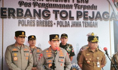 Kapolri-Turun-ke-Posko-Terpadu,-Pastikan-Kesiapan-Personel-Operasi-Ketupat-2025