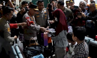 Tinjau-Stasiun-Tugu-DIY,-Kapolri-:-Mudik-Gunakan-Kereta-Api-Bisa-Jadi-Alternatif