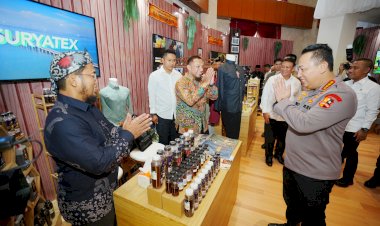 Buka-Rakernis-Densus-88,-Kapolri-Kunjungi-Stan-Usaha-Eks-Narapidana-Teroris