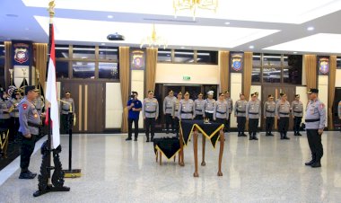 Kapolri-Pimpin-Upacara-Serah-Terima-Jabatan-Kapolda-Jabar-dan-Kapusjarah-Polri