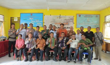 Jumat-Curhat-di-Kalabahi-Tengah,-Kapolres-Alor-Ajak-Warga-Bersatu-Lawan-Premanisme