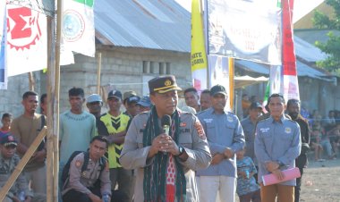 Kapolres-Alor-Hadiri-Pembukaan-Turnamen-Sepak-Bola-Nuha-Nebo-Cup-IV-Tahun-2025-di-Pulau-Buaya