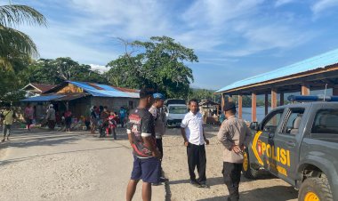 Polsek-Pantar-Laksanakan-Patroli-Dialogis-di-Pasar-Kabir,-Berikan-Himbauan-Keras-Larangan-Aksi-Premanisme