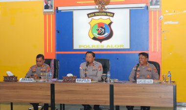 Wakapolda-NTT-Pimpin-Asistensi-di-Polres-Alor,-Soroti-Disiplin-Personel-dan-Pencegahan-Konflik-Horisontal
