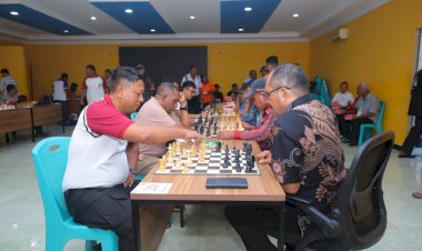Kapolres-Alor-Resmi-Membuka-Turnamen-Catur-Piala-Kapolres-dalam-Rangka-Hari-Bhayangkara-ke-79