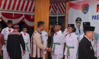 Kapolres-Alor-Hadiri-Pengukuhan-Calon-Paskibraka-Kabupaten-Alor-Tahun-2025