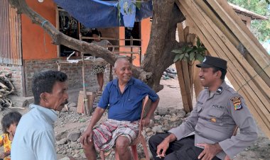 Polsek-Alor-Timur-Gelar-Silaturahmi-Bersama-Tokoh-Masyarakat,-Perkuat-Sinergi-Jaga-Kamtibmas