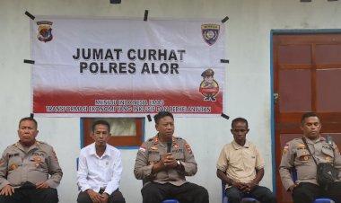 Kapolres-Alor-Gelar-Jumat-Curhat-di-Welai-Barat,-Warga-Sampaikan-Aspirasi-dan-Keluhan