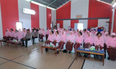 Bhayangkari-Cabang-Alor-Gelar-Peringatan-HKGB-ke-73,-Kapolres-Alor-Ajak-Bhayangkari-Terus-Berkarya-Mendukung-Polri