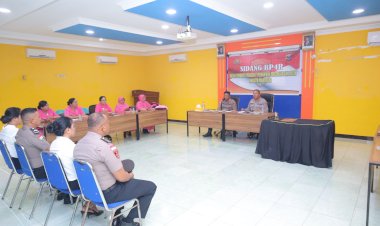 Kapolres-Alor-Pimpin-Sidang-BP4R-bagi-Dua-Personel-Polres-Alor