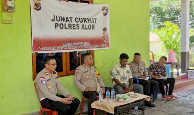 Wakapolres-Alor-Gelar-Jumat-Curhat-di-Kalabahi-Kota,-Warga-Sampaikan-Keluhan-Soal-Tawuran,-Miras,-dan-Keamanan-Lingkungan
