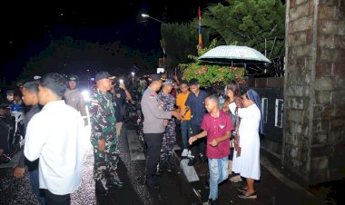 Kapolres-Alor-Laksanakan-Pengawasan-dan-Pengecekan-Pengamanan-Ibadah-Malam-Natal-2025