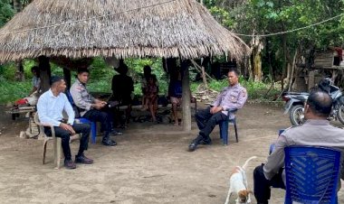 Polsek-Alor-Timur-Gelar-Patroli-Kamtibmas-dan-Sambang-Warga-di-Desa-Maritaing