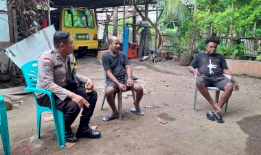 Bhabinkamtibmas-Desa-Lendola-Laksanakan-Patroli-Dialogis,-Sampaikan-Himbauan-Kamtibmas-kepada-Warga