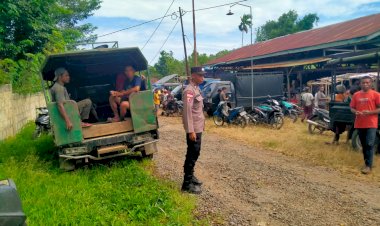 Polsek-Alor-Selatan-Laksanakan-Patroli-Pengamanan-Aktivitas-Pasar-Kelaisi-Timur