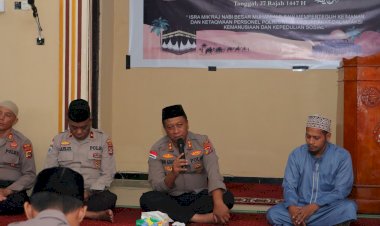 Polres-Alor-Peringati-Isra-Mikraj-1447-H,-Kapolres-Sampaikan-Makna-Isra-Mi’raj-dan-Doakan-Korban-Bencana-di-Sumatra