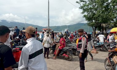 Polres-Alor-Pantau-Arus-Mudik-di-Pos-Terpadu-Pelabuhan-Dulionong,-Situasi-Aman-dan-Kondusif