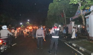 PAWAI-OBOR-PERAYAAN-PASKAH-2026-DI-TELUK-MUTIARA-BERLANGSUNG-AMAN-DAN-KONDUSIF,-POLRES-ALOR-SUKSES-LAKSANAKAN-PENGAMANAN