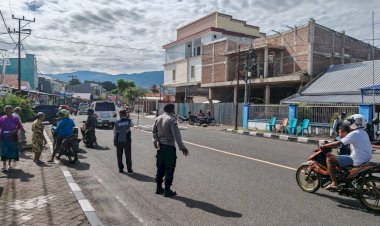 Polri-Hadir,-Ibadah-Syukur-Paskah-di-Gereja-Betlehem-Kalabahi-Berlangsung-Aman-dan-Kondusif