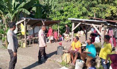 Patroli-Dialogis-Polsubsektor-Pantar-Timur-di-Pasar-Bakalang,-Wujudkan-Rasa-Aman-dan-Cegah-Kriminalitas