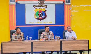 Irwasda-Polda-NTT-Berikan-Motivasi-kepada-Personel-Polres-Alor-untuk-Tetap-Semangat-Jaga-Kamtibmas