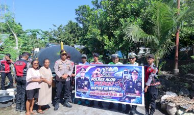 Polres-Alor-Salurkan-5.000-Liter-Air-Bersih-untuk-Warga-Kalabahi-Barat-Sambut-Hari-Bhayangkara-ke-80