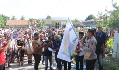 Waka-Polres-Alor-Lepas-Peserta-Parade-Wisma-Raya-II-Tahun-2026,-Polri-Hadir-Berikan-Rasa-Aman