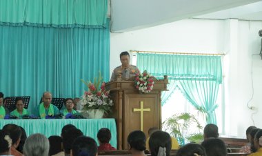 Minggu-Kasih-di-Gereja-Pola-Tribuana,-Kapolres-Alor-Ajak-Masyarakat-Cegah-Bullying-dan-Tawuran-Antar-Pemuda
