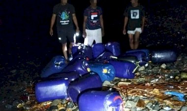 SATRESNARKOBA-POLRES-ALOR-AMANKAN-20-JERIGEN-SOPI-KISER-DALAM-PATROLI-DI-PERAIRAN-ALOR