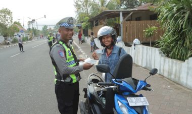 POLRES-ALOR-KEDEPANKAN-EDUKASI-DAN-TEGURAN-HUMANIS-PADA-HARI-KEEMPAT-OPERASI-PATUH-TURANGGA-2026