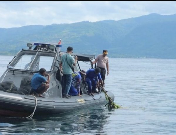 Menanggapi Atensi Presiden RI, Kapolres Alor Pimpin Korvei Bersama Dukung Program Indonesia ASRI di Pantai Kampung Raja dan Pantai Reklamasi