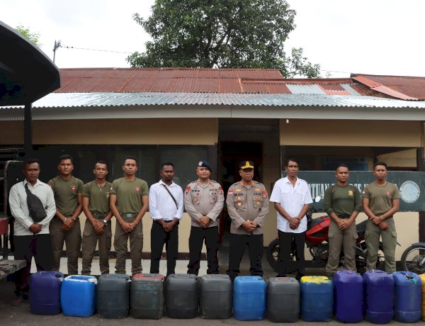 Kompi 4 Alor Batalyon A Pelopor Satbrimob Polda NTT Gagalkan Penyelundupan 16 Jerigen Sopi di Perairan Pulau Buaya