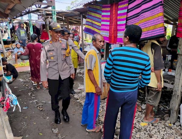 Polsek Pantar Gelar Patroli Dialogis di Pasar Kabir, Perkuat Kamtibmas