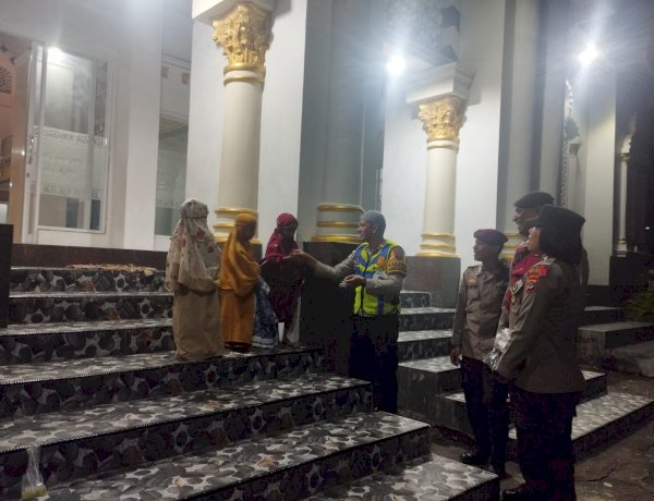 Hari Kedua Operasi Ketupat, Polres Alor Intensifkan Patroli Malam dan Pengamanan Tarawih