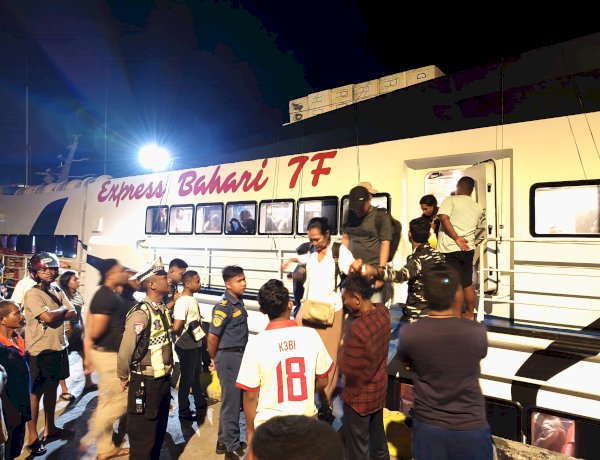 Pengamanan Ketat Operasi Ketupat Turangga 2026, Kedatangan Kapal Express Bahari 7F di Pelabuhan Dulionong Berjalan Aman dan Kondusif