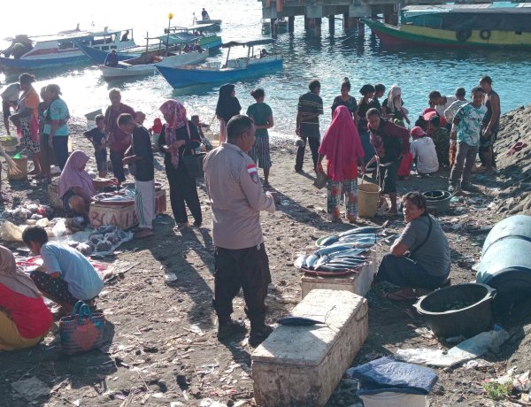 Polsubsektor Pantar Timur Intensifkan Patroli dan Pengamanan di Pasar Tradisional Bakalang