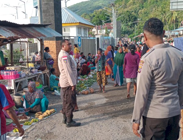 Sambang Kamtibmas dan Patroli Pengamanan Pasar Bakalang, Polsubsektor Pantar Timur Berikan Himbauan kepada Masyarakat