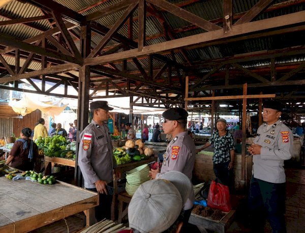 Polsek Alor Barat Daya Perketat Pengamanan Pasar Moru, Warga Diimbau Jaga Kamtibmas dan Kebersihan Lingkungan