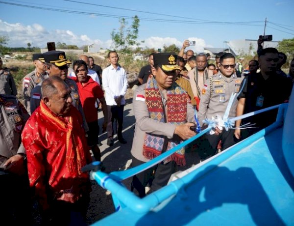 Kapolda NTT Resmikan 6 Titik Sumur Bor dan Salurkan Bantuan Sosial di Kota Kupang, Wujud Nyata 