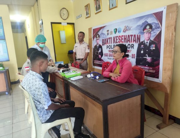 Polres Alor Gelar Bakti Kesehatan dan Pengobatan Gratis Sambut Hari Bhayangkara ke-80