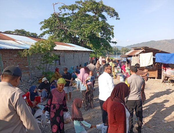 Patroli Dialogis Polsek Pantar di Pasar Kabir, Wujudkan Keamanan dan Kenyamanan Masyarakat Beraktivitas