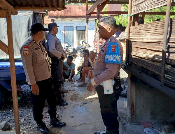 Polsek Alor Timur Intensifkan Patroli Pengamanan di Pasar Rakyat Maritaing, Ciptakan Situasi Kamtibmas Aman dan Kondusif