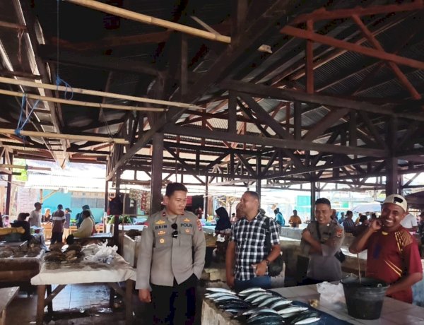 Polsek Alor Barat Daya Intensifkan Patroli di Pasar Moru, Jaga Kamtibmas Tetap Kondusif