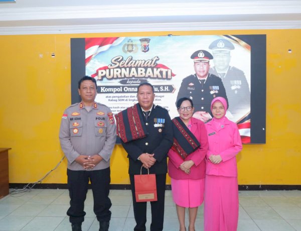 Polres Alor Gelar Perpisahan Purnabakti Kabag SDM KOMPOL Onnan Ndolu