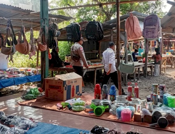 Polsek Pantar Gelar Patroli Dialogis di Pasar Kabir, Imbau Warga Jaga Kamtibmas