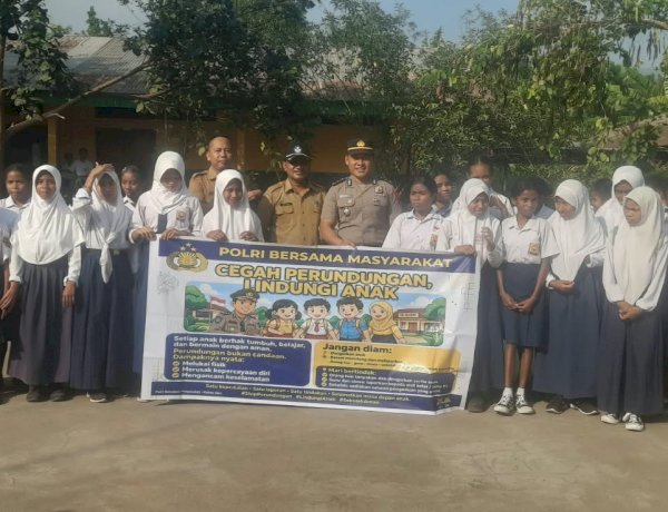 Kapolsek Abad Sosialisasikan Bahaya Perundungan, Kenakalan Remaja, dan Narkoba kepada Siswa SMP Negeri Moru